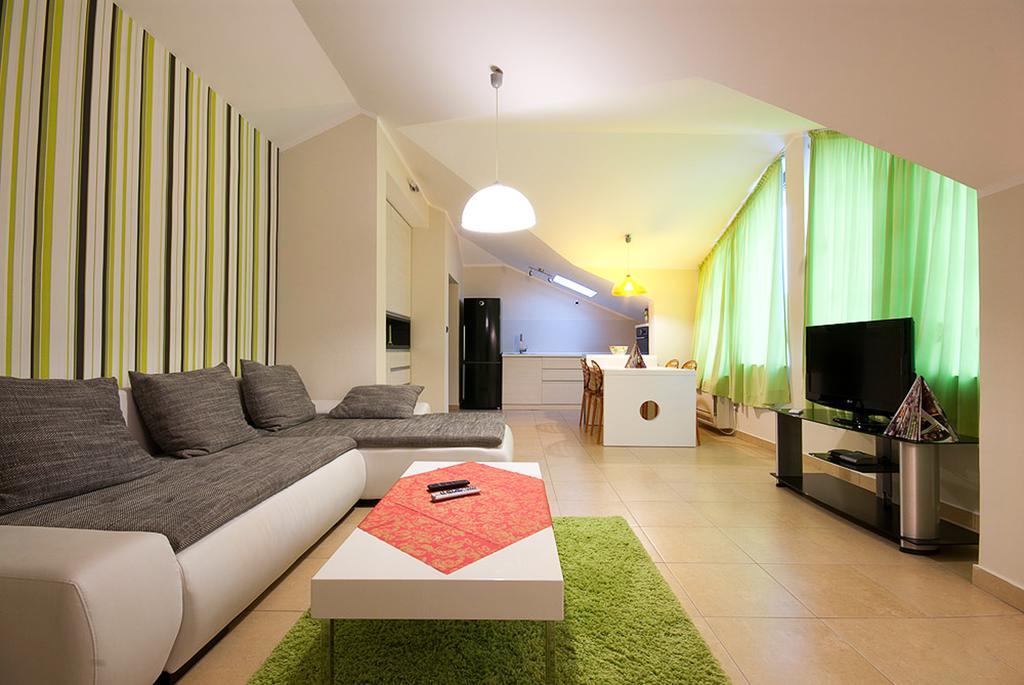 Domador Rooms & Apartments Bečići Exteriör bild