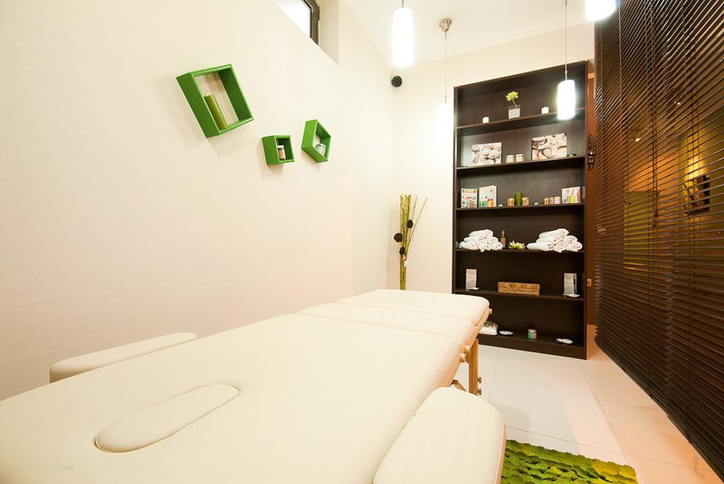 Domador Rooms & Apartments Bečići Exteriör bild
