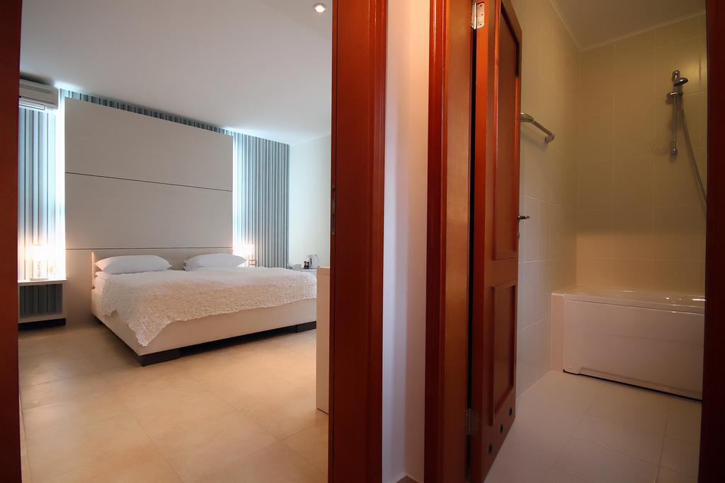 Domador Rooms & Apartments Bečići Exteriör bild