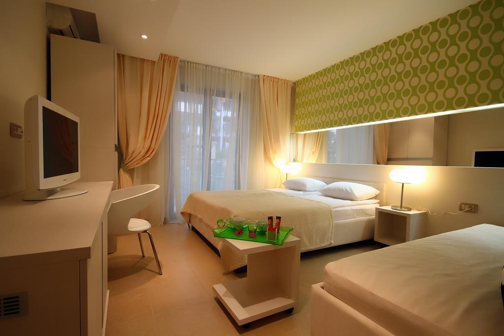 Domador Rooms & Apartments Bečići Exteriör bild